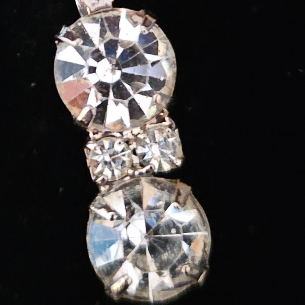 ART DECO  STYLE VINTAGE 5 STONE RHINESTONE DROP EARRINGS with SCREW BACK CLOSURE